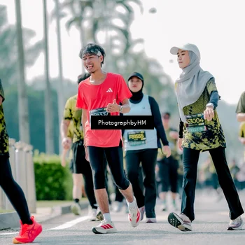 Runner Photo 6477836