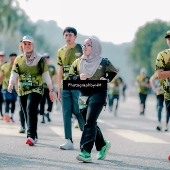 Runner Photo 6478073