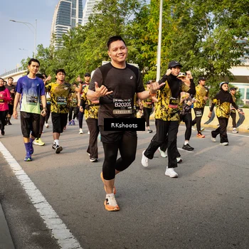Runner Photo 6478342