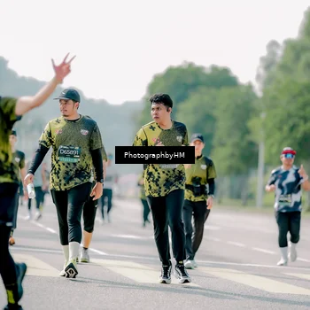 Runner Photo 6478359