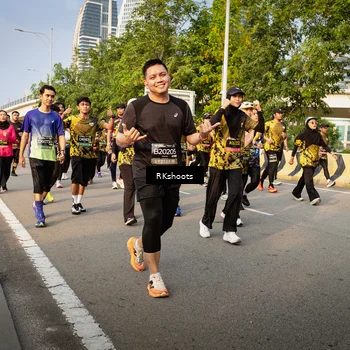 Runner Photo 6478365