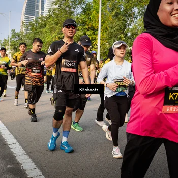 Runner Photo 6478400