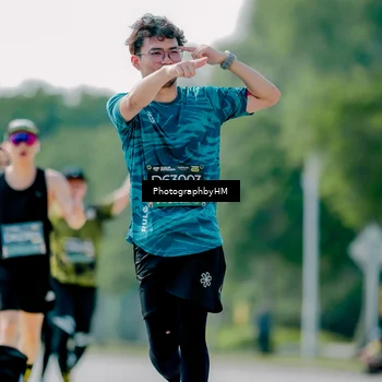 Runner Photo 6478423