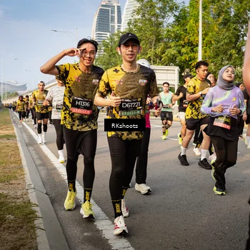 Runner Photo 6478593