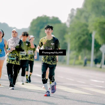Runner Photo 6478768