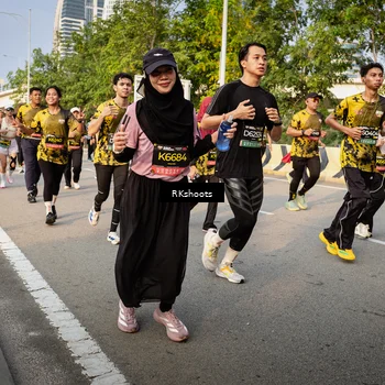 Runner Photo 6478873