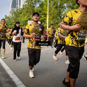 Runner Photo 6478923