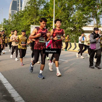 Runner Photo 6479156