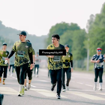 Runner Photo 6479311