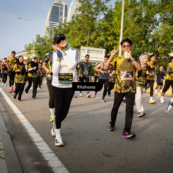 Runner Photo 6479449