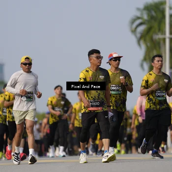 Runner Photo 6479499