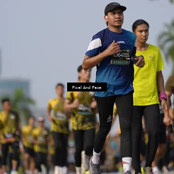 Runner Photo 6479588