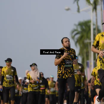Runner Photo 6479675