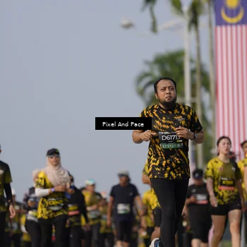 Runner Photo 6479677