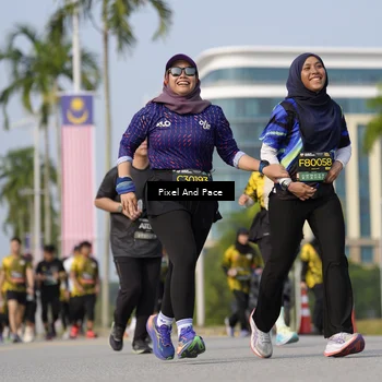 Runner Photo 6479735