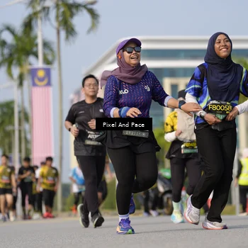 Runner Photo 6479748