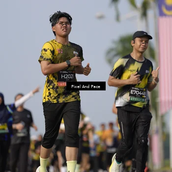Runner Photo 6479858