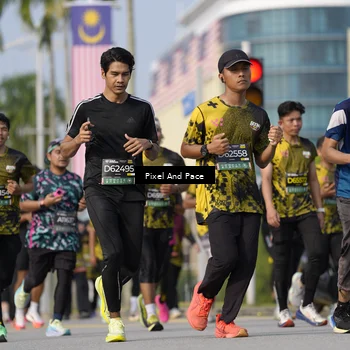 Runner Photo 6479913