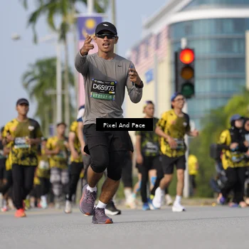 Runner Photo 6479924