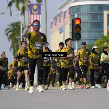 Runner Photo 6480020