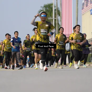 Runner Photo 6480023