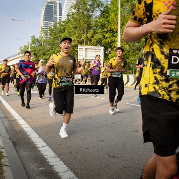 Runner Photo 6480033