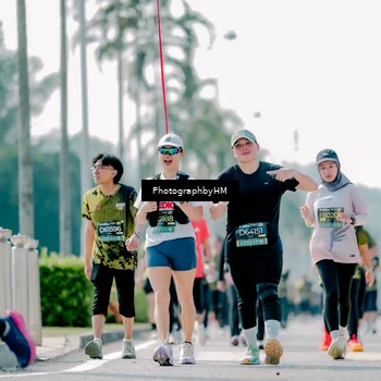 Runner Photo 6480038
