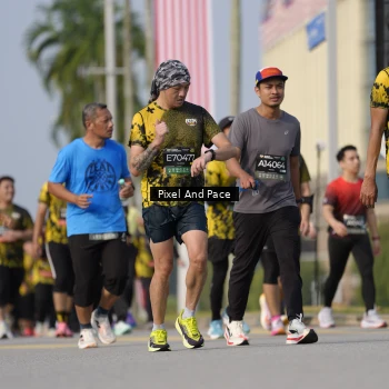 Runner Photo 6480086