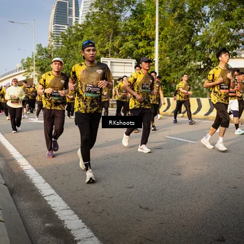 Runner Photo 6480102