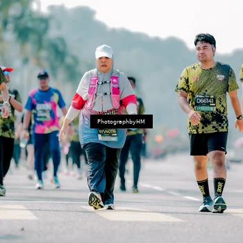 Runner Photo 6480115