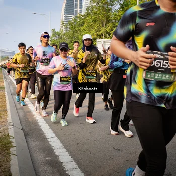 Runner Photo 6480154