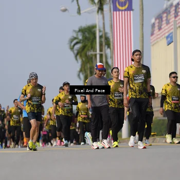 Runner Photo 6480155