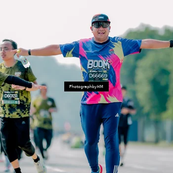 Runner Photo 6480175