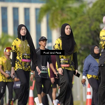 Runner Photo 6480233