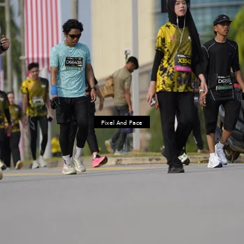 Runner Photo 6480255