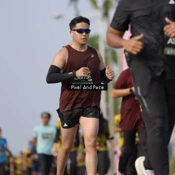 Runner Photo 6480340