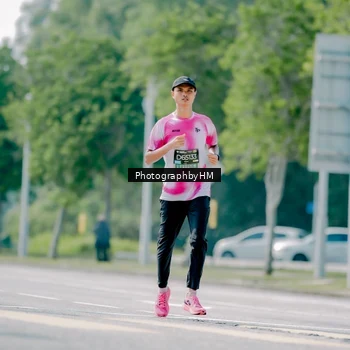Runner Photo 6480343