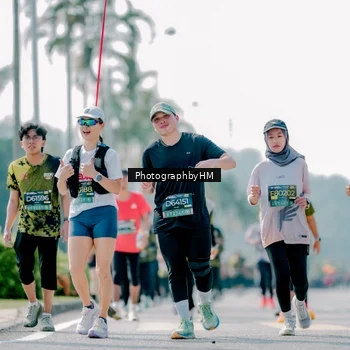 Runner Photo 6480356