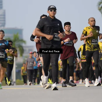Runner Photo 6480372