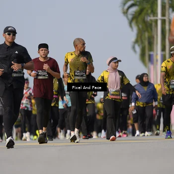 Runner Photo 6480395