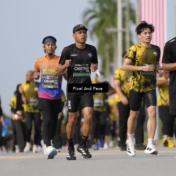 Runner Photo 6480449