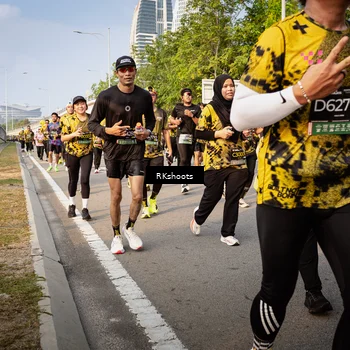 Runner Photo 6480453