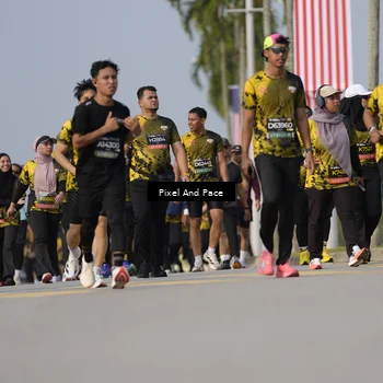 Runner Photo 6480489