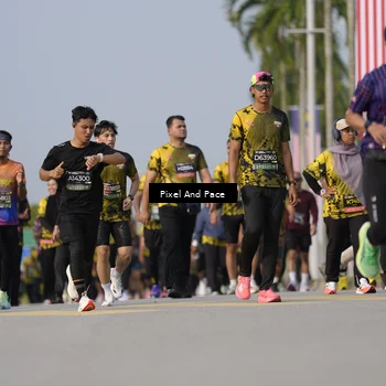 Runner Photo 6480498