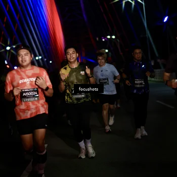Runner Photo 6480503
