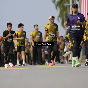 Runner Photo 6480505