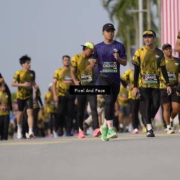 Runner Photo 6480516