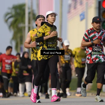 Runner Photo 6480550