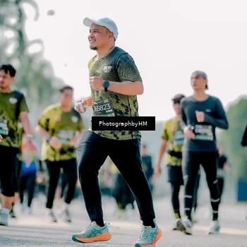 Runner Photo 6480627