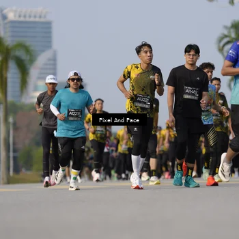 Runner Photo 6480630